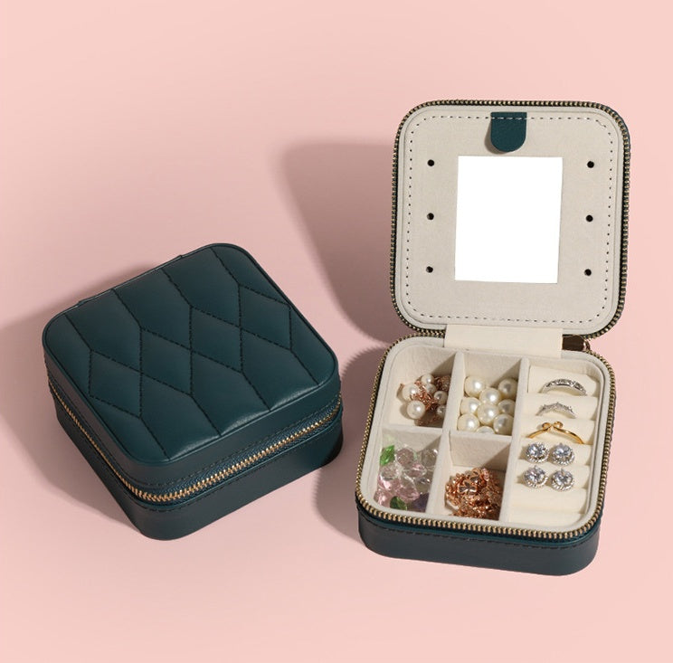 Portable double-layer zipper jewelry box