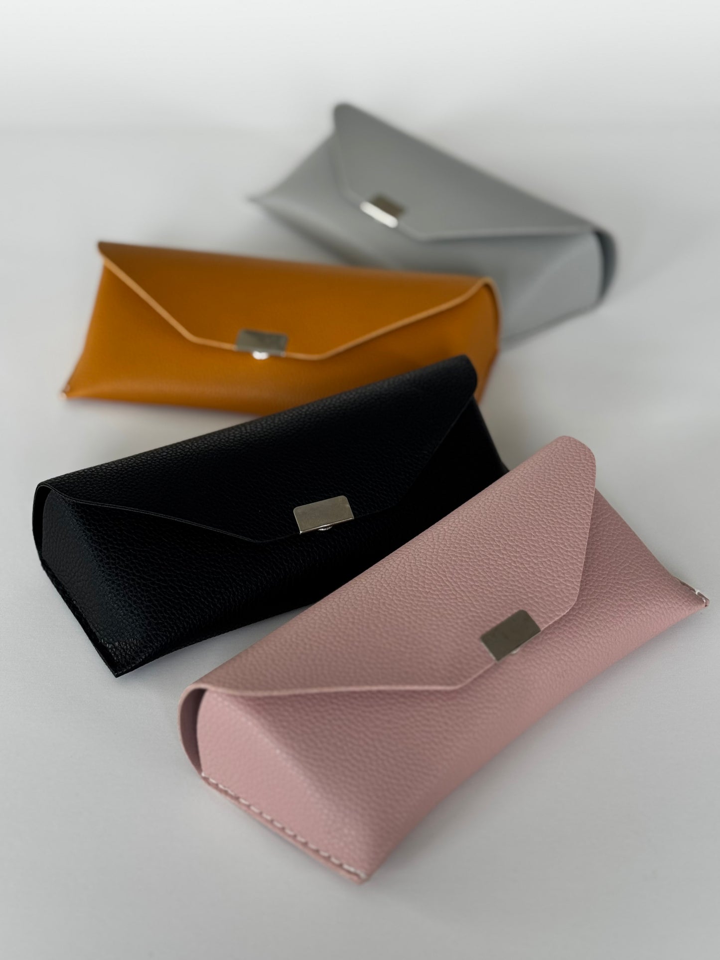 Sunglasses flip cover
