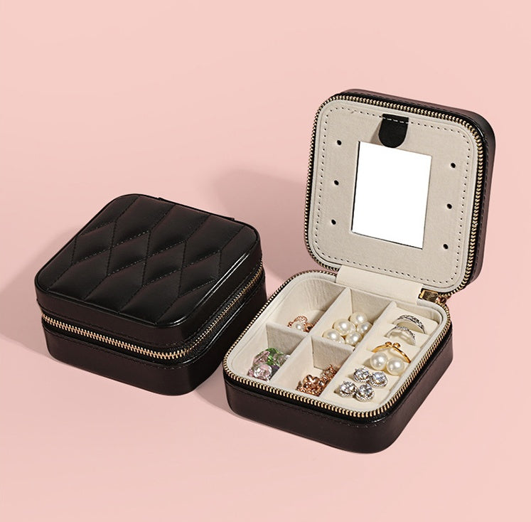 Portable double-layer zipper jewelry box