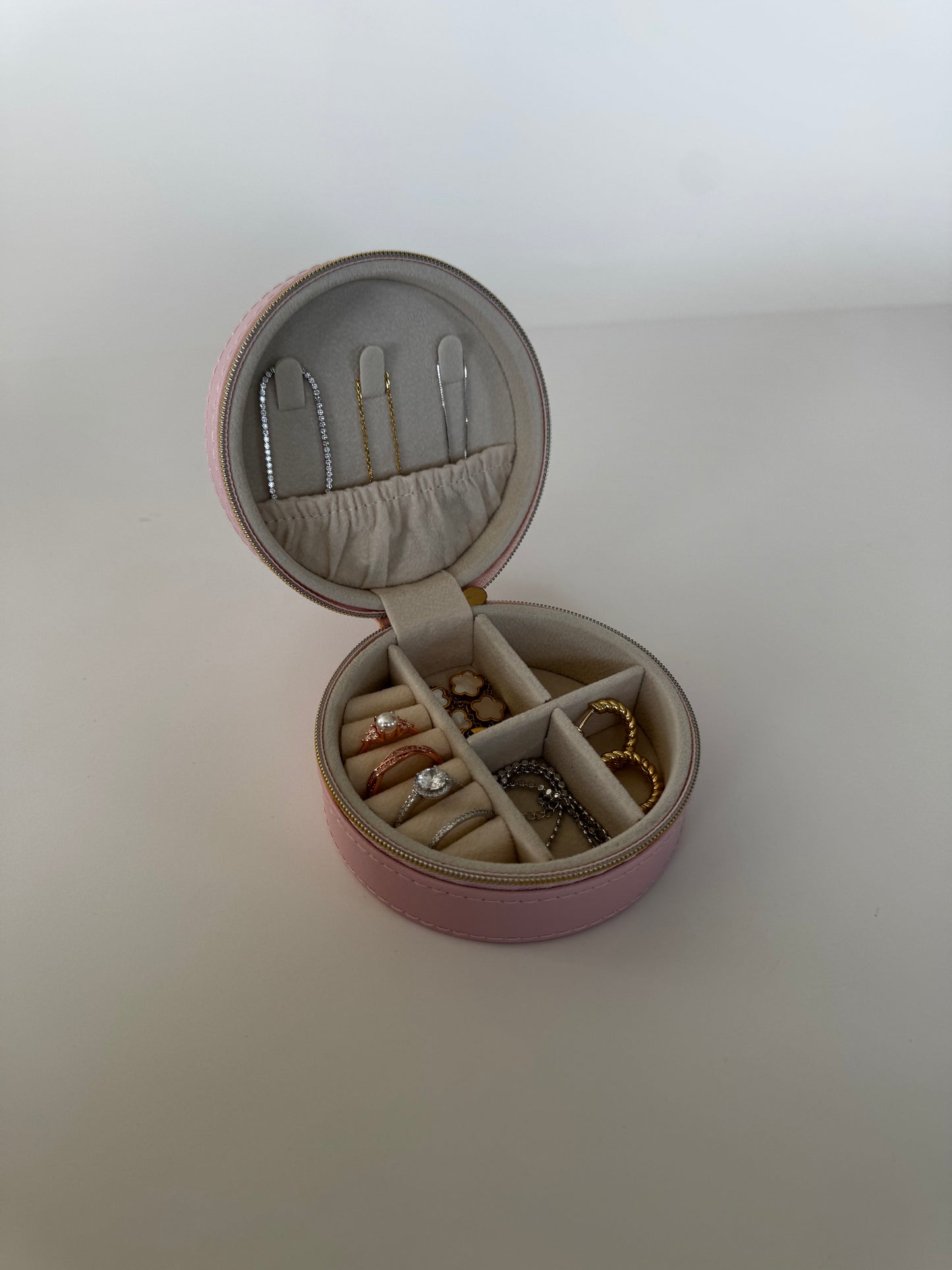 Travel Portable Leather Round Jewelry Box